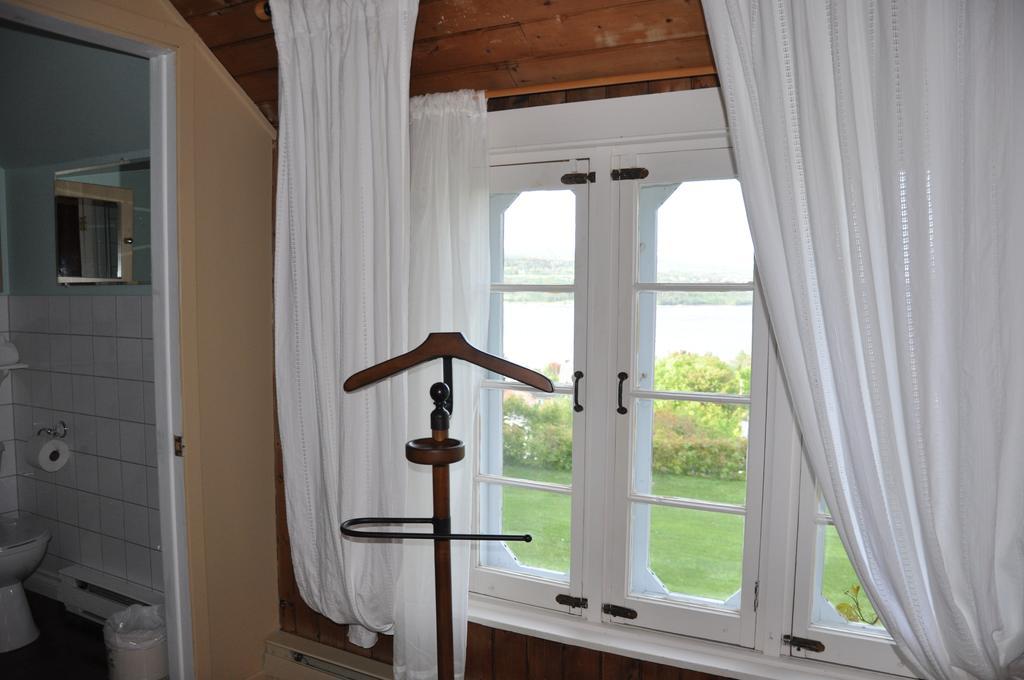 Auberge Sur La Cote La Malbaie Habitación foto